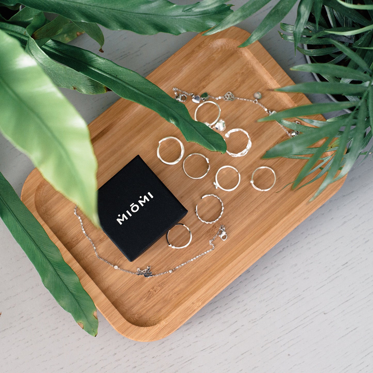 Edelstahlkette mit Carbon-Anhänger